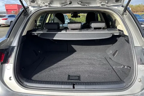 7 of 64 for Lexus Ct 1.8 200h Luxury CVT Euro 6 (s/s) 5dr