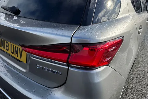 8 of 64 for Lexus Ct 1.8 200h Luxury CVT Euro 6 (s/s) 5dr