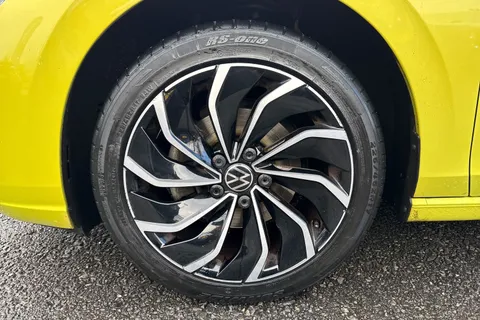 CA70ZTS Volkswagen Golf 1.5 eTSI MHEV Life DSG Euro 6 (s/s) 5dr Thumbnail #10