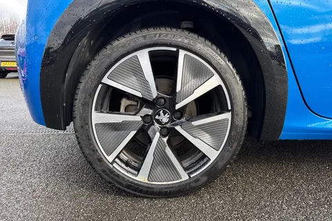 CY22CVG PEUGEOT e-208 50kWh GT Auto 5dr (7kW Charger) Thumbnail #12