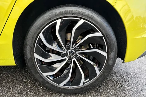 CA70ZTS Volkswagen Golf 1.5 eTSI MHEV Life DSG Euro 6 (s/s) 5dr Thumbnail #11