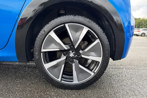 CY22CVG PEUGEOT e-208 50kWh GT Auto 5dr (7kW Charger) Thumbnail #14