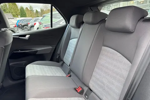 14 of 50 for Volkswagen ID.3 Pro 58kWh Life Auto 5dr