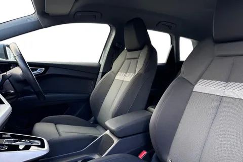 PN73NZU Audi Q4 e-tron Q4  Sport 35 e-tron  125,00 kW Thumbnail #16