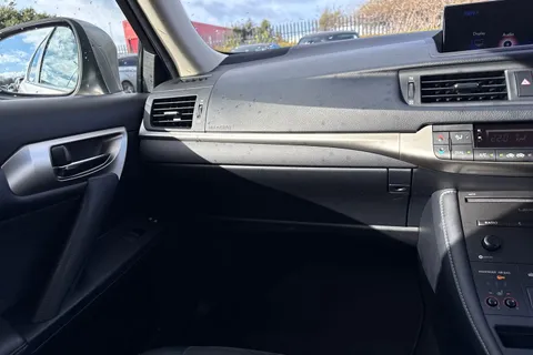 20 of 64 for Lexus Ct 1.8 200h Luxury CVT Euro 6 (s/s) 5dr