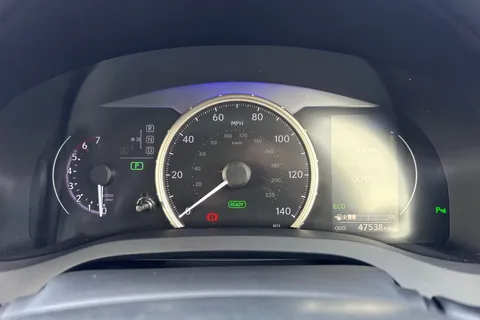 38 of 64 for Lexus Ct 1.8 200h Luxury CVT Euro 6 (s/s) 5dr