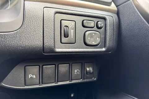 44 of 64 for Lexus Ct 1.8 200h Luxury CVT Euro 6 (s/s) 5dr