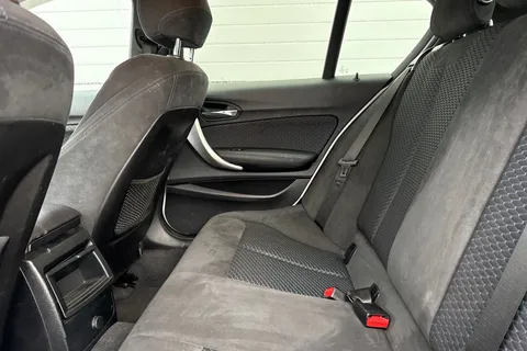 30 of 60 for BMW 1 Series 2.0 118d M Sport Euro 6 (s/s) 5dr