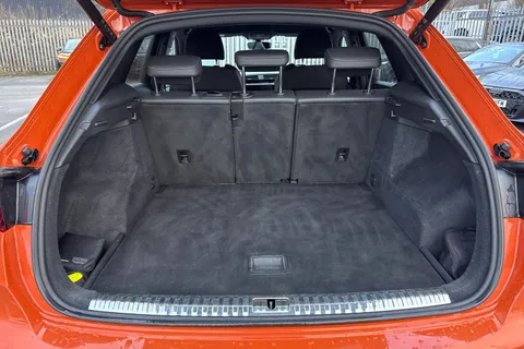 7 of 49 for Audi Q3 S line 35 TFSI 150 PS 6-speed