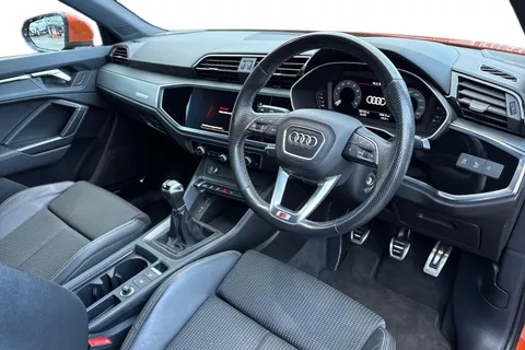 14 of 49 for Audi Q3 S line 35 TFSI 150 PS 6-speed