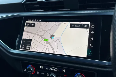 17 of 49 for Audi Q3 S line 35 TFSI 150 PS 6-speed