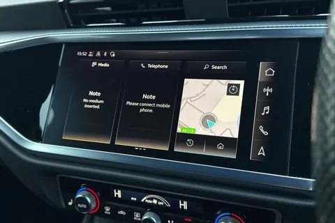 44 of 49 for Audi Q3 S line 35 TFSI 150 PS 6-speed