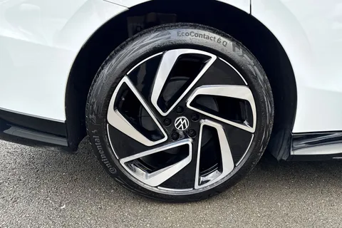 DE75RYG Volkswagen Id.7 210kW Match Pro 77kWh 5dr Auto | Area View Camera | IQ Lights Thumbnail #11