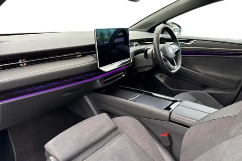 DE75RYG Volkswagen Id.7 210kW Match Pro 77kWh 5dr Auto | Area View Camera | IQ Lights Thumbnail #15