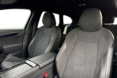 DE75RYG Volkswagen Id.7 210kW Match Pro 77kWh 5dr Auto | Area View Camera | IQ Lights Thumbnail #16