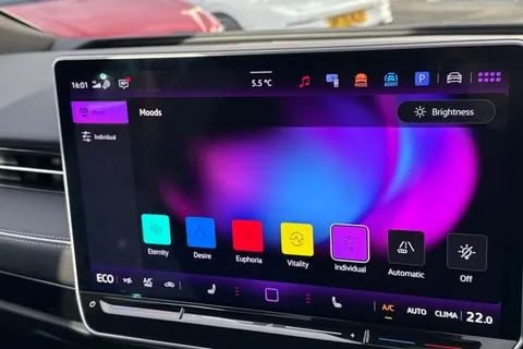 DE75RYG Volkswagen Id.7 210kW Match Pro 77kWh 5dr Auto | Area View Camera | IQ Lights Thumbnail #37
