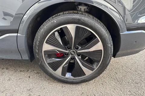 Audi Q6 E-Tron 83kWh Edition 1 Auto 5dr Thumbnail #11