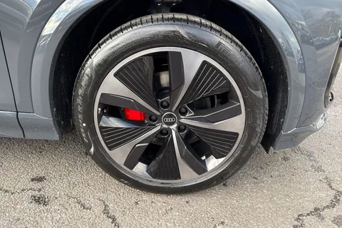 Audi Q6 E-Tron 83kWh Edition 1 Auto 5dr Thumbnail #12
