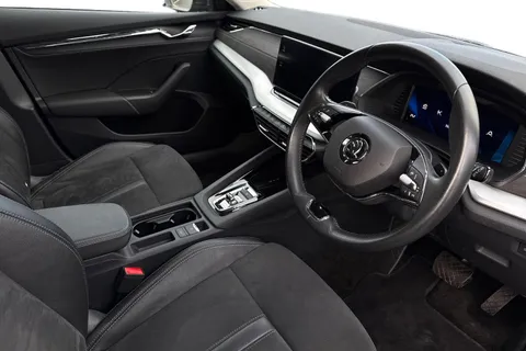 CX73PCF Škoda Octavia 1.4 TSI iV 13kWh SE L DSG Euro 6 (s/s) 5dr Thumbnail #9