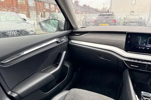 CX73PCF Škoda Octavia 1.4 TSI iV 13kWh SE L DSG Euro 6 (s/s) 5dr Thumbnail #16