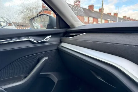 CX73PCF Škoda Octavia 1.4 TSI iV 13kWh SE L DSG Euro 6 (s/s) 5dr Thumbnail #45