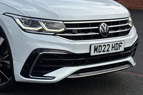 MD22HDF Volkswagen Tiguan 1.5 TSI R-Line DSG Euro 6 (s/s) 5dr Thumbnail #10