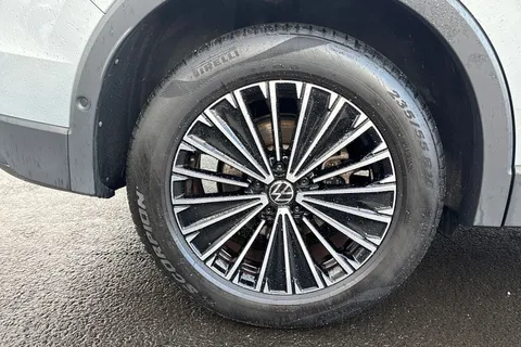 PL24UBG Volkswagen Tiguan 1.5 eTSI Match 5dr DSG Thumbnail #11