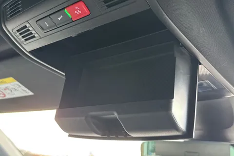 MD22HDF Volkswagen Tiguan 1.5 TSI R-Line DSG Euro 6 (s/s) 5dr Thumbnail #47