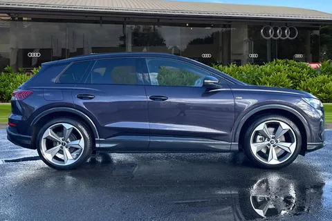 Audi Q4 e-tron 40 Black Edition Auto 5dr 82kWh Thumbnail #4