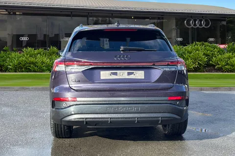Audi Q4 e-tron 40 Black Edition Auto 5dr 82kWh Thumbnail #5