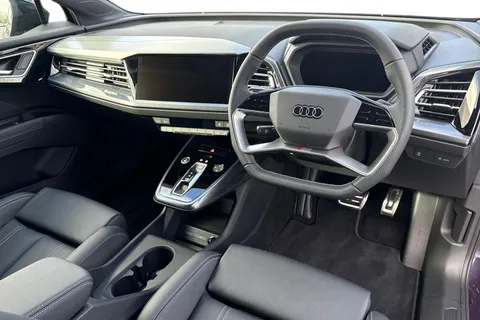 Audi Q4 e-tron 40 Black Edition Auto 5dr 82kWh Thumbnail #14