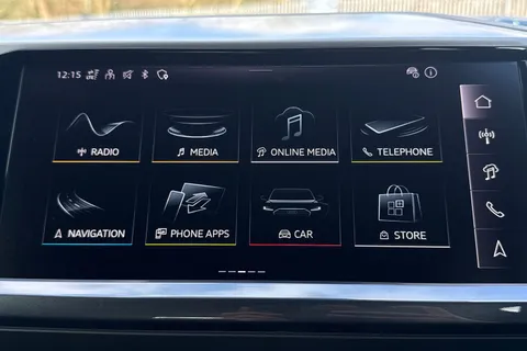 Audi Q4 e-tron 40 Black Edition Auto 5dr 82kWh Thumbnail #17