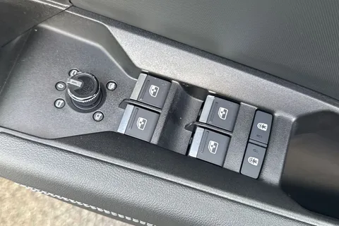 Audi Q4 e-tron 40 Black Edition Auto 5dr 82kWh Thumbnail #21