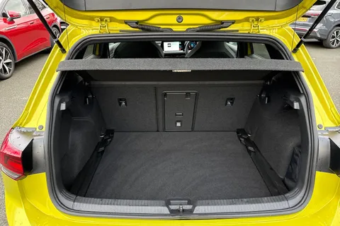 DF72CMZ Volkswagen Golf 1.5 TSI R-Line 5dr | Rear View Camera | Heated Seats Thumbnail #7