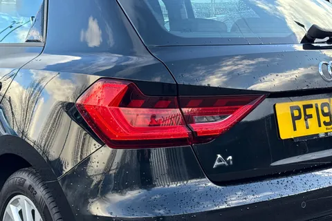 PF19XKA Audi A1 Sport 30 TFSI 116 PS 6-speed Thumbnail #8