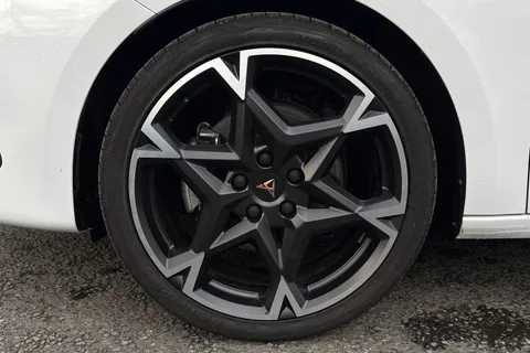 KY25HUH CUPRA Leon 1.5 TSI V2 Euro 6 (s/s) 5dr Thumbnail #11