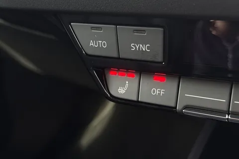 Audi Q4 e-tron 40 Black Edition Auto 5dr 82kWh Thumbnail #49