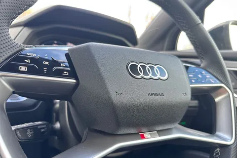 Audi Q4 e-tron 40 Black Edition Auto 5dr 82kWh Thumbnail #52