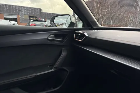 KY25HUH CUPRA Leon 1.5 TSI V2 Euro 6 (s/s) 5dr Thumbnail #33