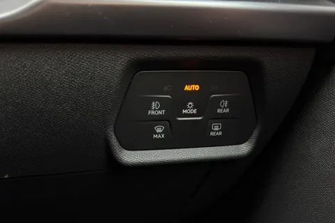 KY25HUH CUPRA Leon 1.5 TSI V2 Euro 6 (s/s) 5dr Thumbnail #35