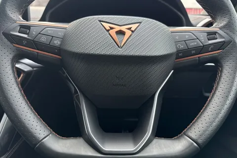 KY25HUH CUPRA Leon 1.5 TSI V2 Euro 6 (s/s) 5dr Thumbnail #36