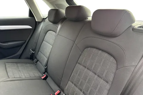 18 of 47 for AUDI Q3 1.4T FSI Sport 5dr S Tronic