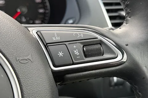 31 of 47 for AUDI Q3 1.4T FSI Sport 5dr S Tronic