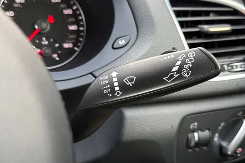 32 of 47 for AUDI Q3 1.4T FSI Sport 5dr S Tronic