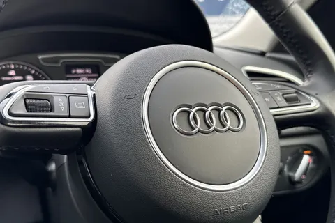 37 of 47 for AUDI Q3 1.4T FSI Sport 5dr S Tronic