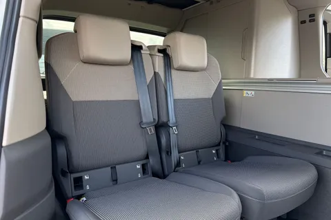 DH75ENV Volkswagen California Coast T7 SWB 150 PS DSG - Parking Heater / Delivery Mileage Thumbnail #19