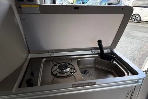 DH75ENV Volkswagen California Coast T7 SWB 150 PS DSG - Parking Heater / Delivery Mileage Thumbnail #40