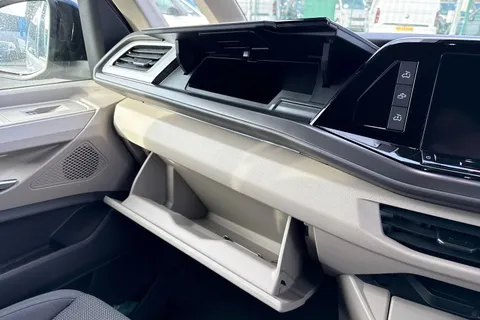 DH75ENV Volkswagen California Coast T7 SWB 150 PS DSG - Parking Heater / Delivery Mileage Thumbnail #43