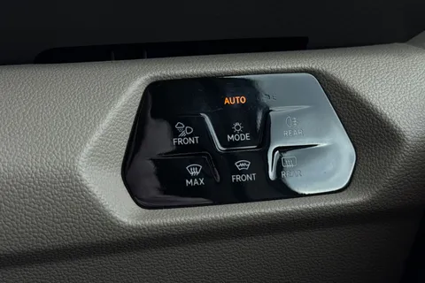 DH75ENV Volkswagen California Coast T7 SWB 150 PS DSG - Parking Heater / Delivery Mileage Thumbnail #49