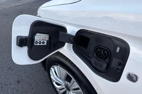 DE26LVR Volkswagen Caddy C20 Cargo Commerce Pro SWB 150 PS 1.5 TSI eHybrid 6sp DSG - Nav Thumbnail #25